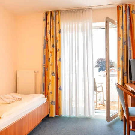 Selliner Hof فندق