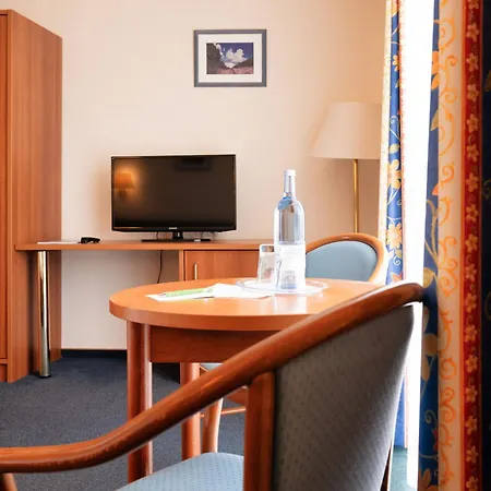 מלון Selliner Hof 3*