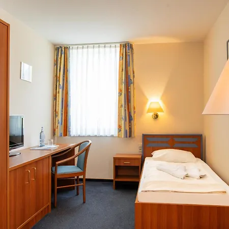 Selliner Hof فندق